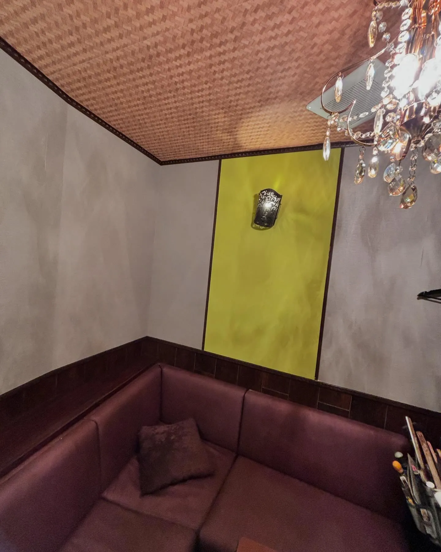 パセラ池袋本店と西口店のクロス工事