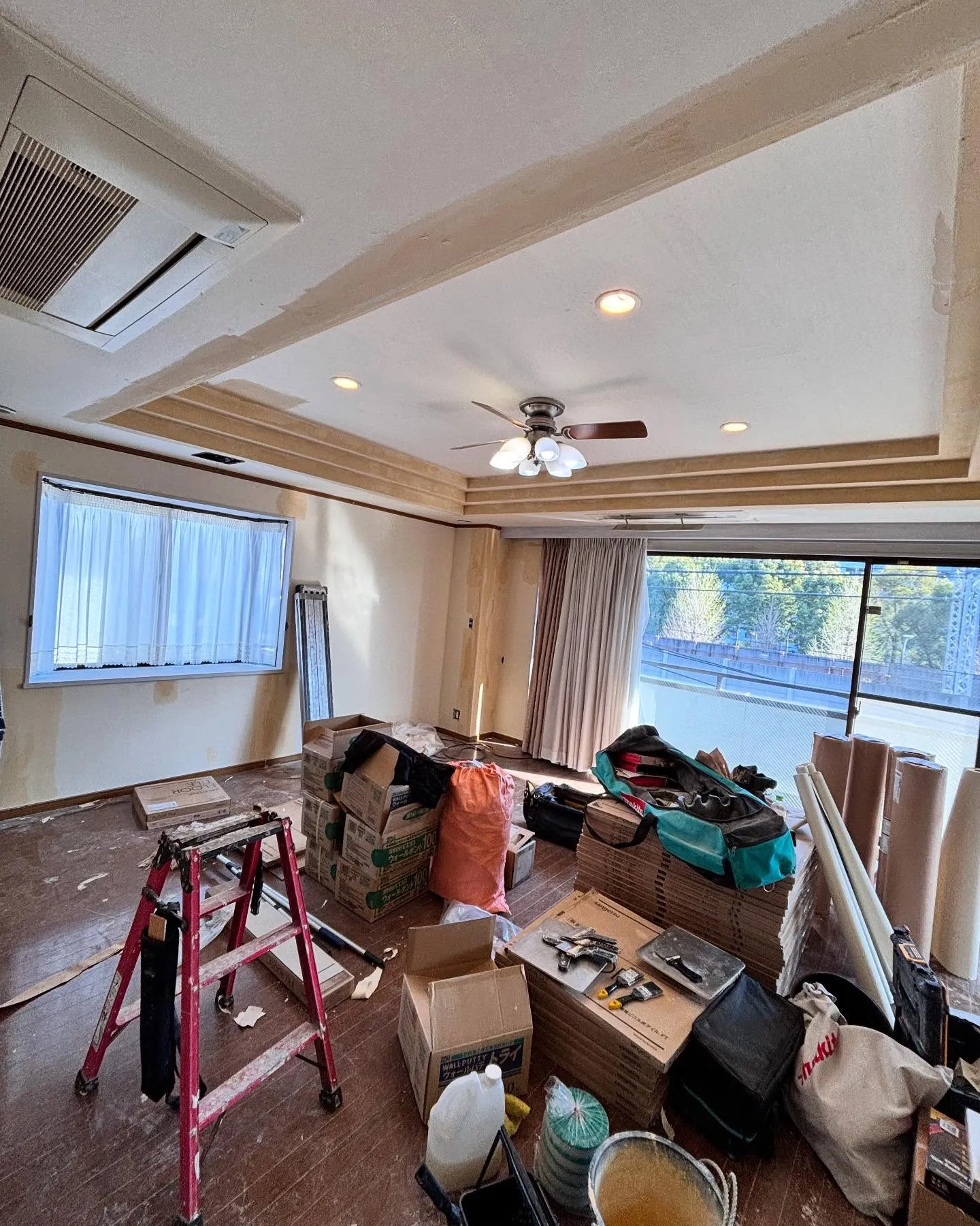 高島平のマンションの下地処理