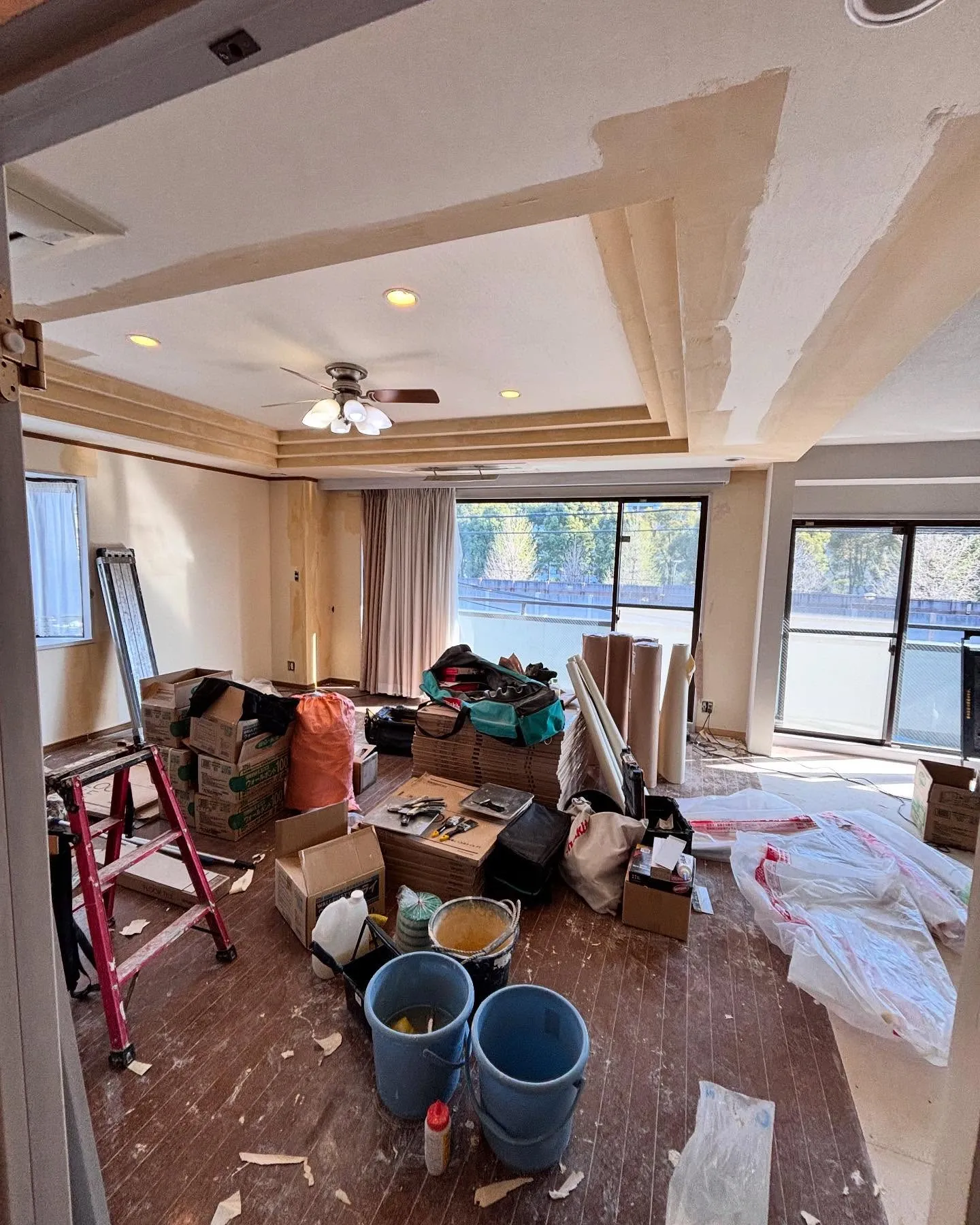 高島平のマンションの下地処理