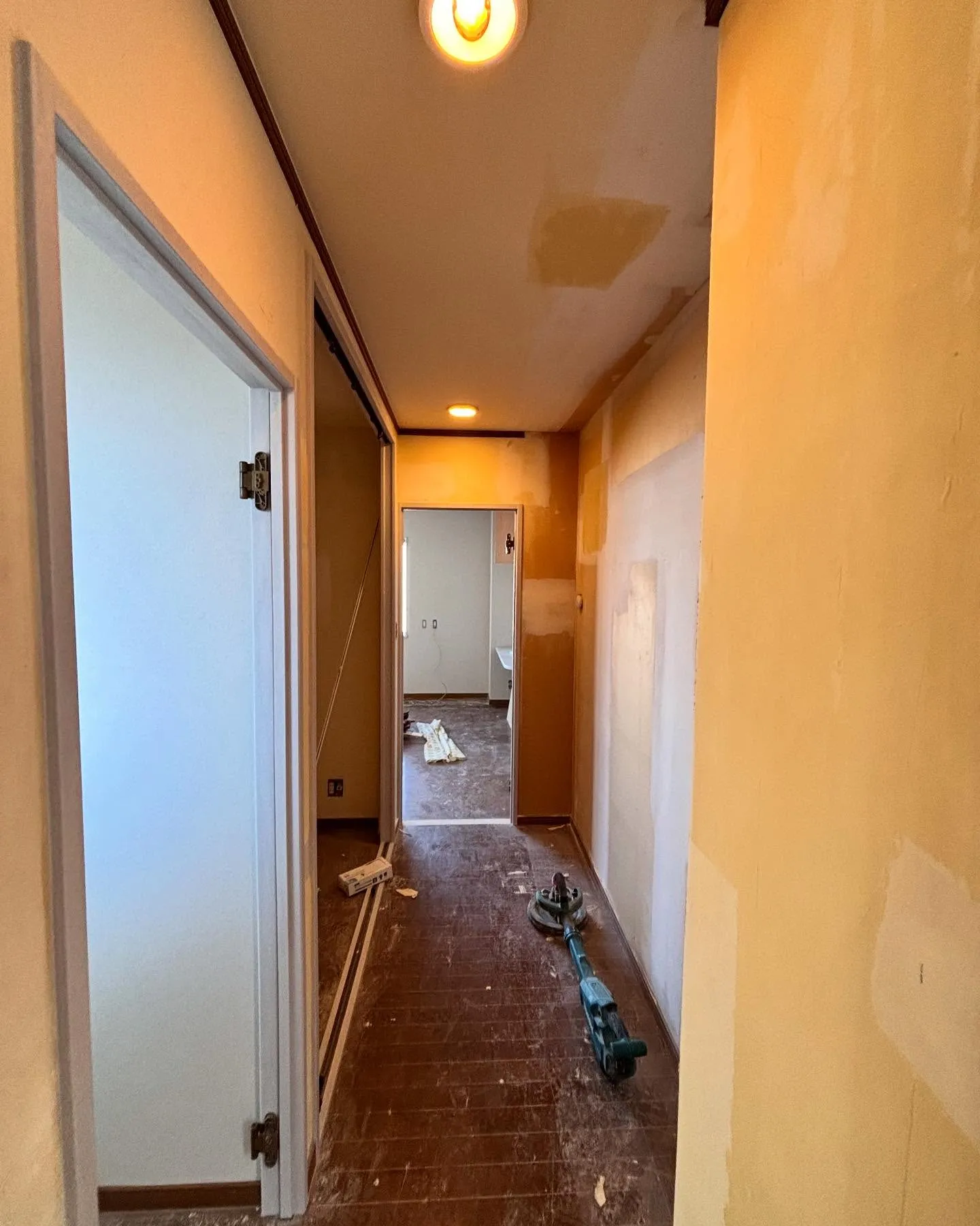 高島平のマンションの下地処理