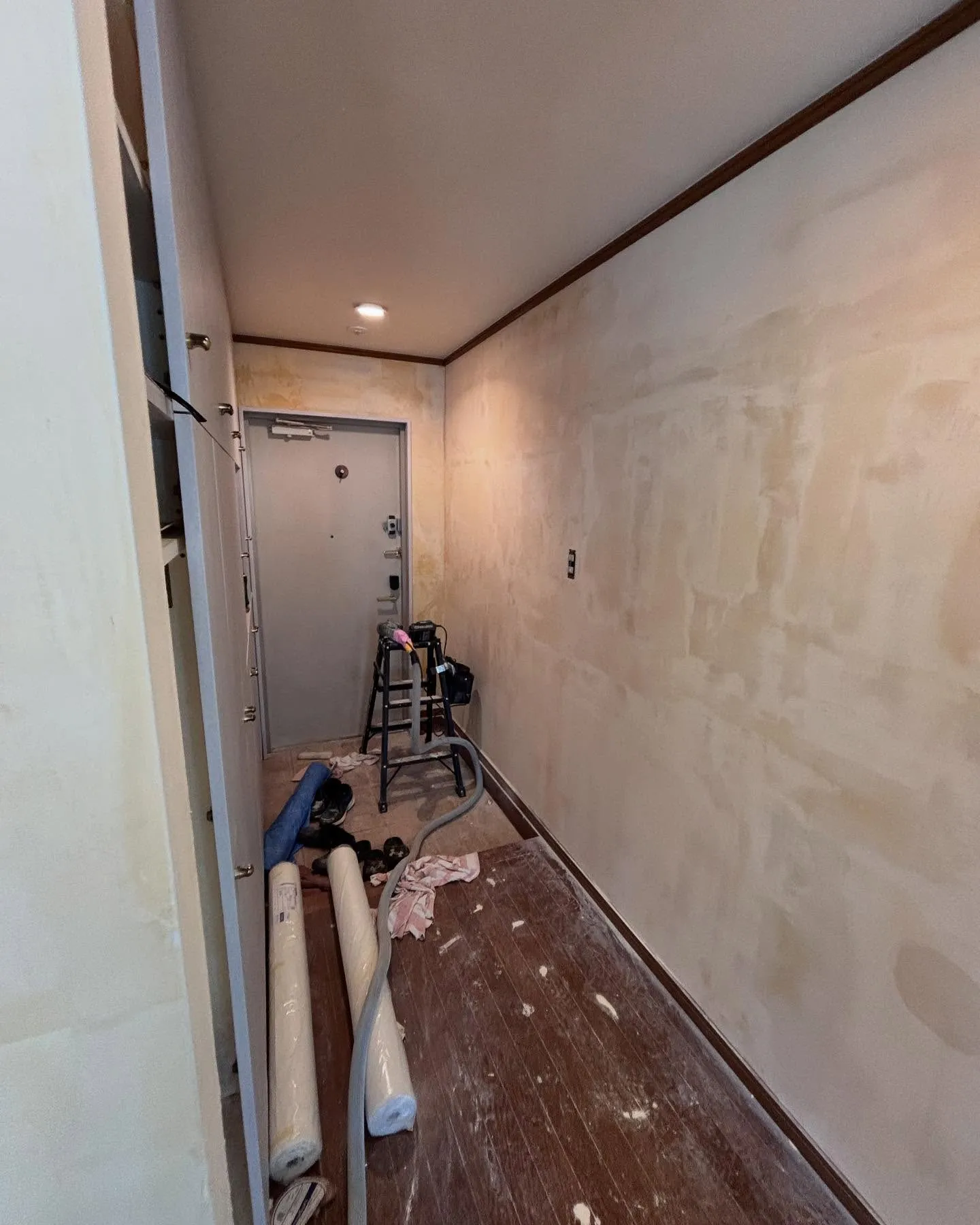 高島平のマンションの下地処理