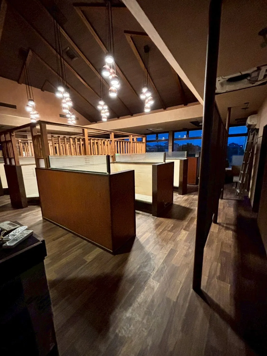 牛千 床、ソファー張替工事