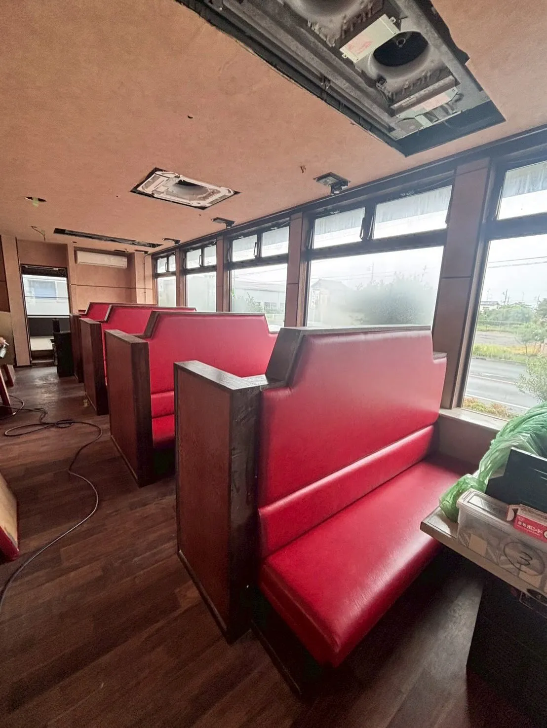 牛千 床、ソファー張替工事