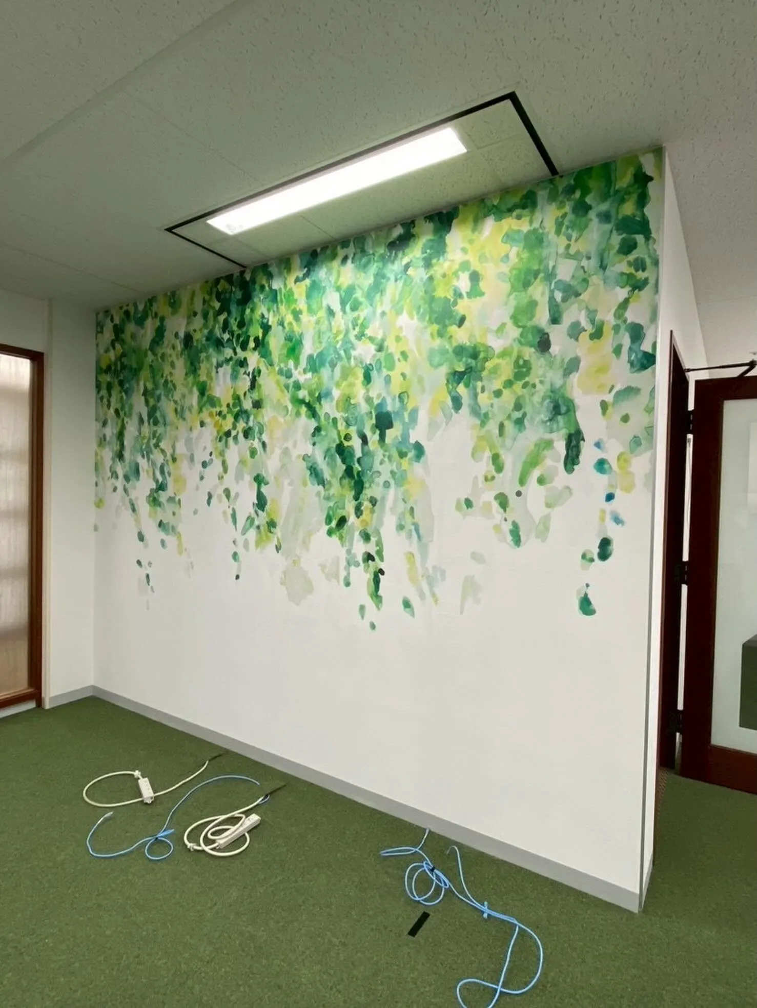 東京での仕事でインクジェットシートを貼りました。